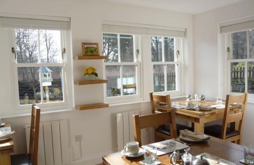 Braemar House | Ivy Cottage Bed and Breakfast