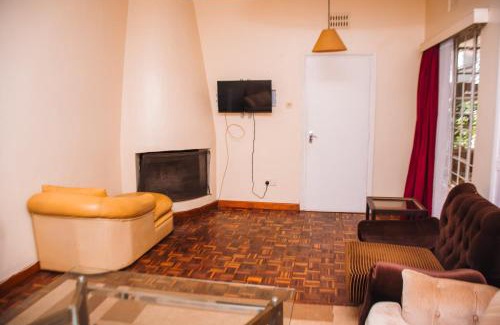 Embu Bed & Breakfast | Izaak
