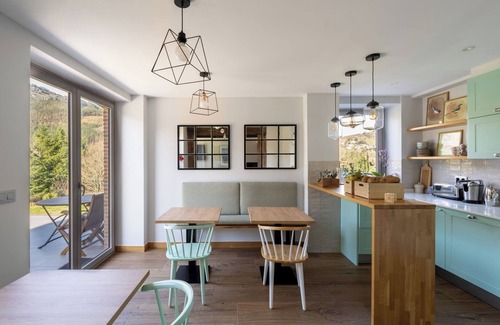 Zeanuri House | Izadi