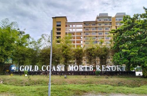 Endah House | Izz room studio Gold Coast Morib Resort