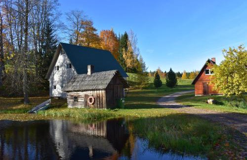 Rouge House | Jõeniidu Holiday House