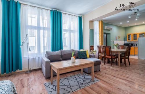 Stare Miasto Apartment | J&J Apartments Łazienna 30 Apartament 10-5