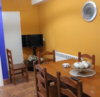 Villanueva de los Infantes Apartment | Jabalon bajo