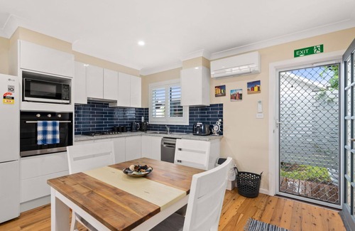 Nelson Bay House | Jacaranda Cottage, 5A Nelson Street - Just a short stroll to Dutchies Beach