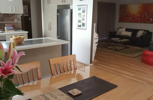 Evanston Park House | Jacaranda Homestay