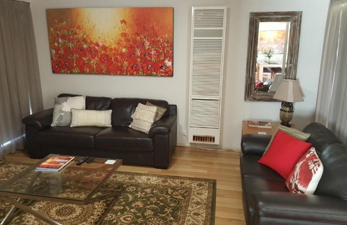 Evanston Park House | Jacaranda Homestay