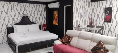 Balibago Apartment | Jack Kandi Grosvenor Square