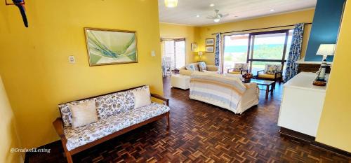Ramsgate South Apartment | Jackpot - Sleeps 8