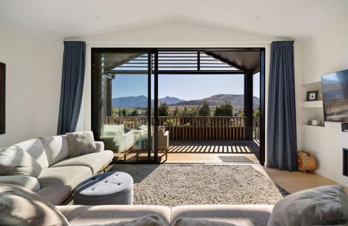 Kawarau Falls House | Jacks point living - Queenstown