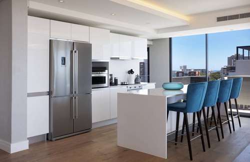 Green Point Apartment | Jade D'Luca - a stylish 3 bedroom apartment