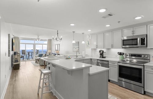 Destin House | Jade East 1530 Beachfront With Pool and Pickleball
