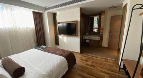 Huanggu Hotel | James Joyce Coffetel Shenyang North Railway Station Qishan Road Metro Station