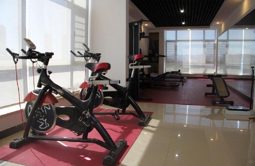 Haigang District Hotel | James Joyce Hotel Qinhuangdao Railway Station