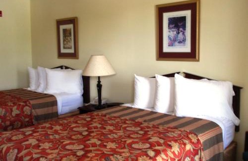 Perry Hotel | Jameson Inn - Perry