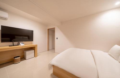 Bangi-dong Hotel | Jamsil Stay 509