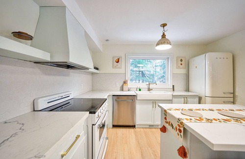 Arden Cottage | Jamtel Arden cottage - Kennebec Lake, Arden ON.