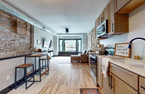 Janesville Apartment | Janesville Joy