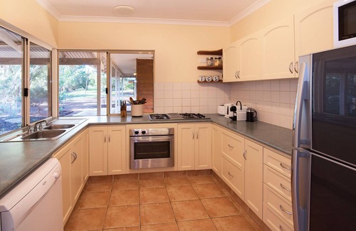 Quindalup House | Jarrah Knoll Bungalow