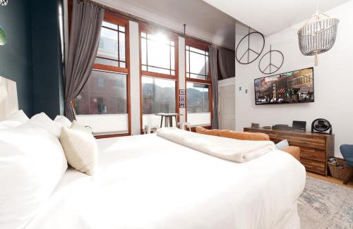 Historic Downtown Durango Apartment | Jarvis Condo 110