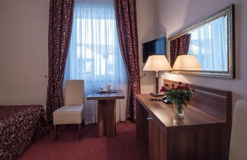 Psie Pole Hotel | Jasek Premium Hotel Wrocław
