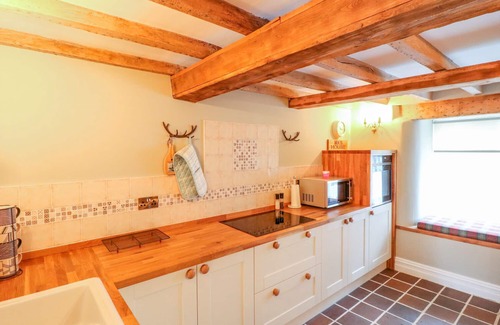 Duffield Cottage | JASMINE COTTAGE, pet friendly, with open fire in Duffield