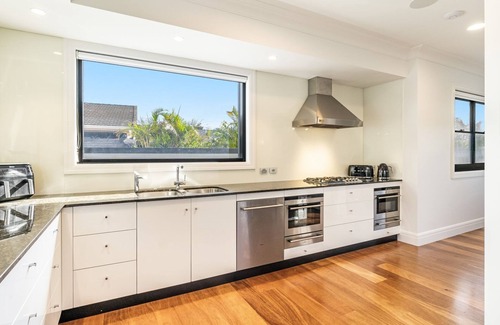 Yamba House | Jasmine cove | Exclusive Waterfront Estate