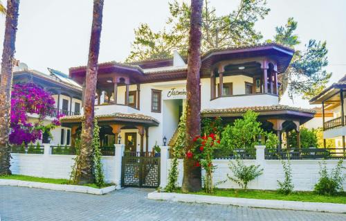 Akyaka City Center Apartment | Jasmine Suites Akyaka