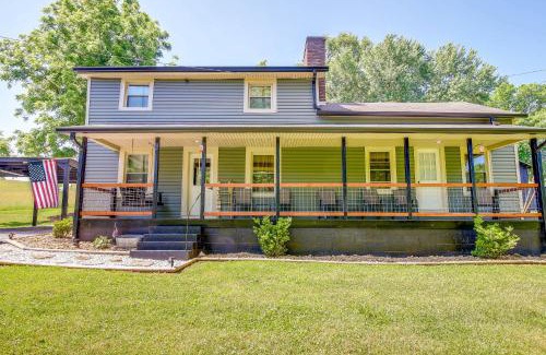 Jefferson City House | Jefferson City Getaway - 3 Mi to Cherokee Lake!