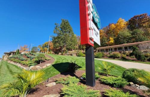 Clairton Hotel | Jefferson Hills Motel