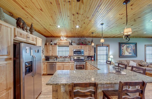 Jefferson House | Jefferson Vacation Rental with Golf Cart!