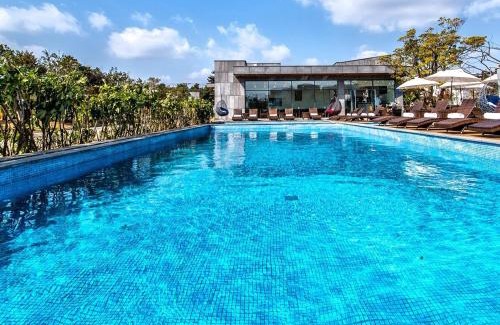 Pyoseon House | Jeju Breeze