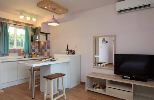Downtown House | Jeju Olrepeurobangseu Pension