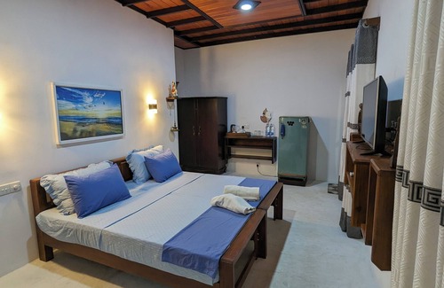 Ekala Bed & Breakfast | Jennifers Villa, Make your soul full in Love and Peace in Negombo AC,Wifi,Beach