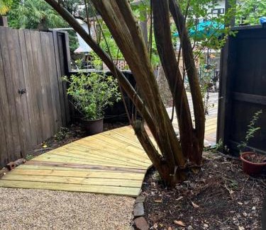 Laurel House | Jenny's Cottage WPool 3 Blocks from Downtown