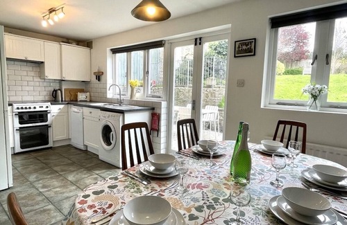 Corfe Castle Village House | Jiggers Cottage (Sleeps 6 + Baby)