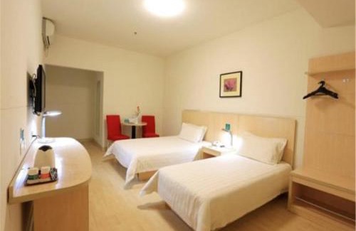 Shibei Hotel | Jinjiang Inn - Qingdao Zhongshan Road