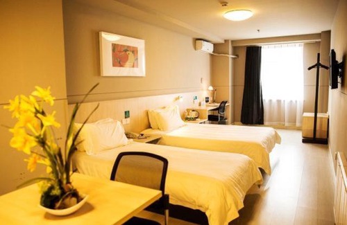 Zhanqian District Hotel | Jinjiang Inn Yingkou Railway Station Dongsheng Market
