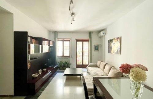 Quartiere XX Ardeatino Apartment | Jo' Gallery, 80 mq di comfort