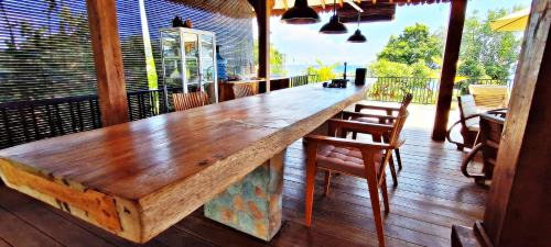 Kalisada Apartment | JOGLO APONG Beachfront Apartment