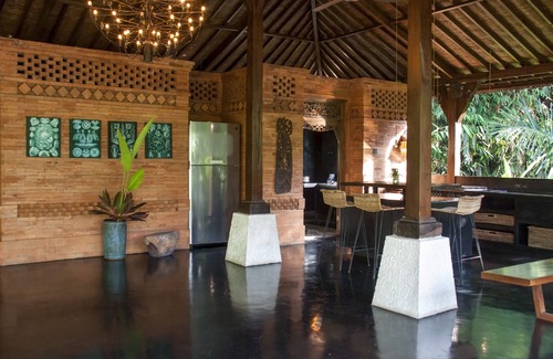 Sambahan Villa | Joglo in Jungle - 10 min to Ubud