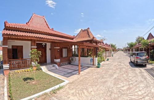 Klaten House | Joglo Prambanan Syariah