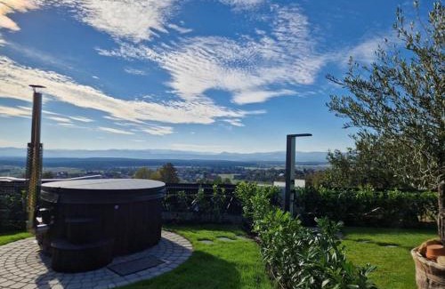 Wurflach Apartment | Johannesbachklamm Chalet - Hot Tub und Panoramablick