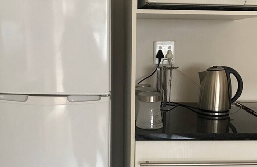 Bedfordview Cottage | Johannesburg, close to International Airport and shops Bedfordview