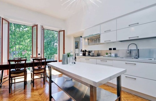 Zona Solari Apartment | JOIVY Fabulous Family Apt for 4 w/Terrace next to Park