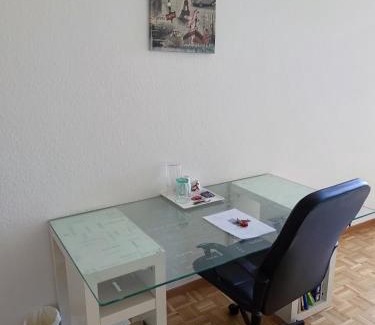 Vernier House | Jolie Chambre confortable proche de l'aéroport