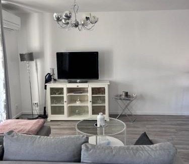 Montlucon Apartment | Jolie maison de ville