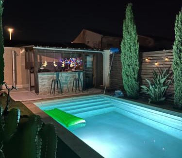 Moyen-Vernet Villa | Jolie Villa climatisée piscine parking Perpignan