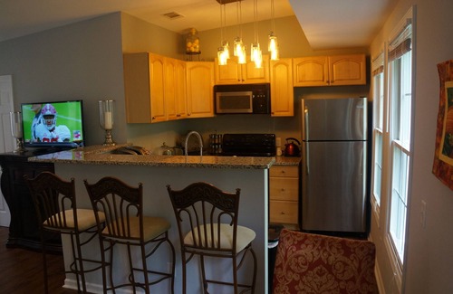 Beach Institute House | Jones Street 5 Star HGTV inspired Carriage House Historic Savannah! Dogs Ok