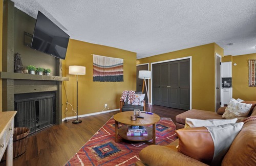 Tulsa House | Joplin Avenue Junction: Two Bedroom Duplex