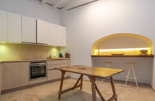 Arta House | JOSEP SANXO DE LA JORDANA 12 - Spectacular town house with fabulous patio in the centre of